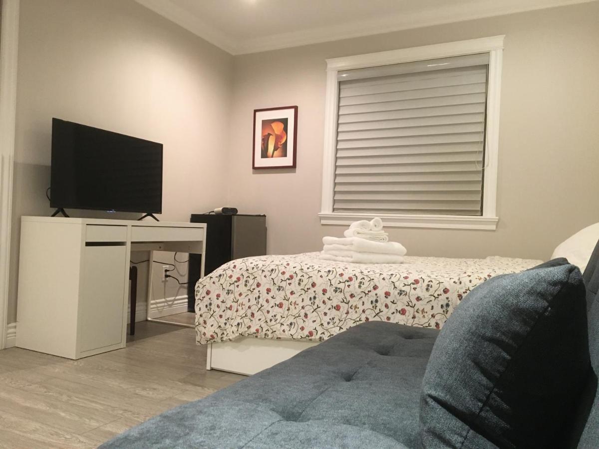 Lisa'S Home 버나비 외부 사진