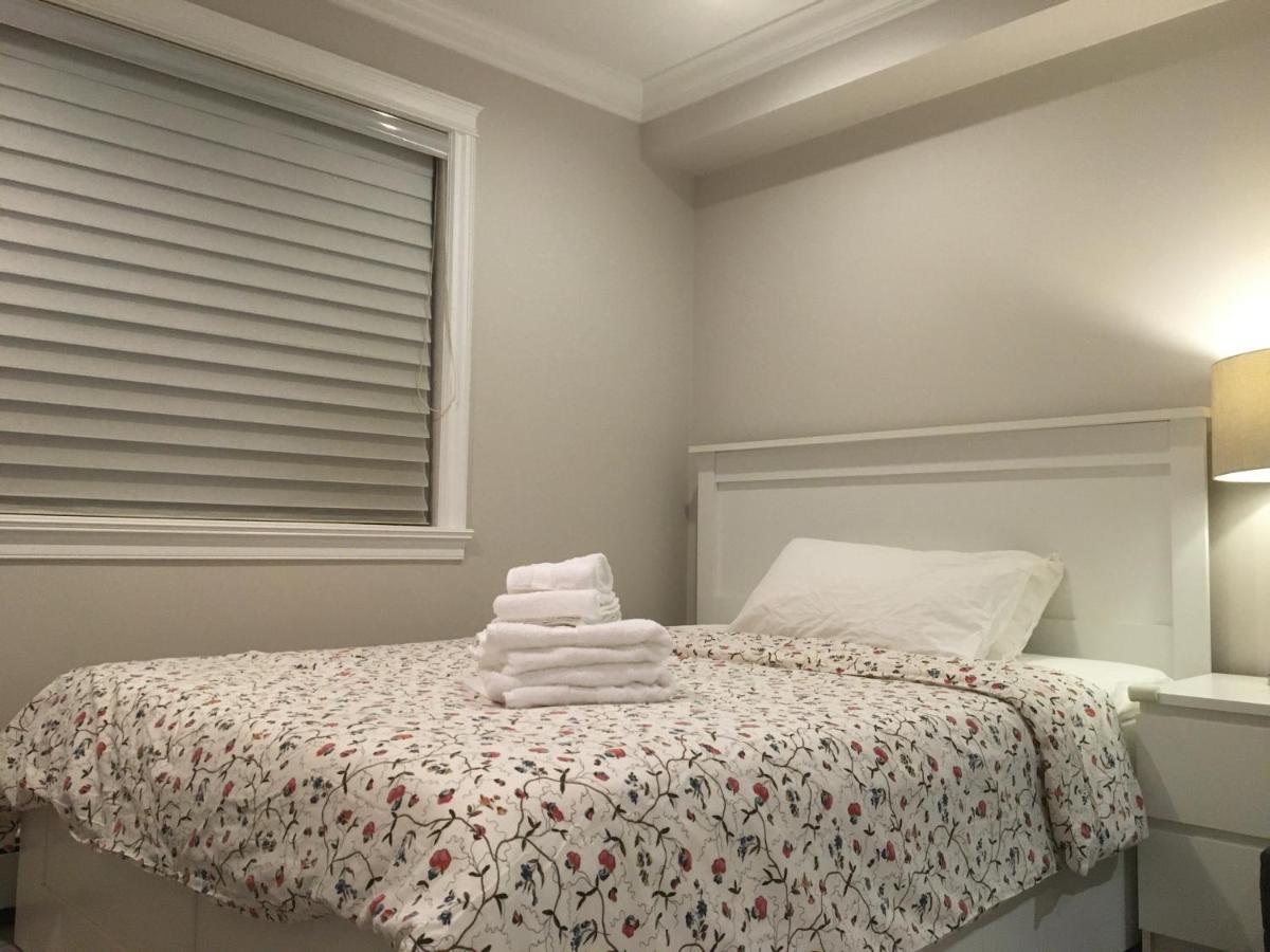 Lisa'S Home 버나비 외부 사진